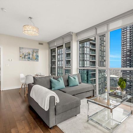 Ultra Luxurious 2.5 Bedroom 2 Full Bathroom 1 Parking Condo Near Sq1 Striking Views Mississauga Eksteriør billede