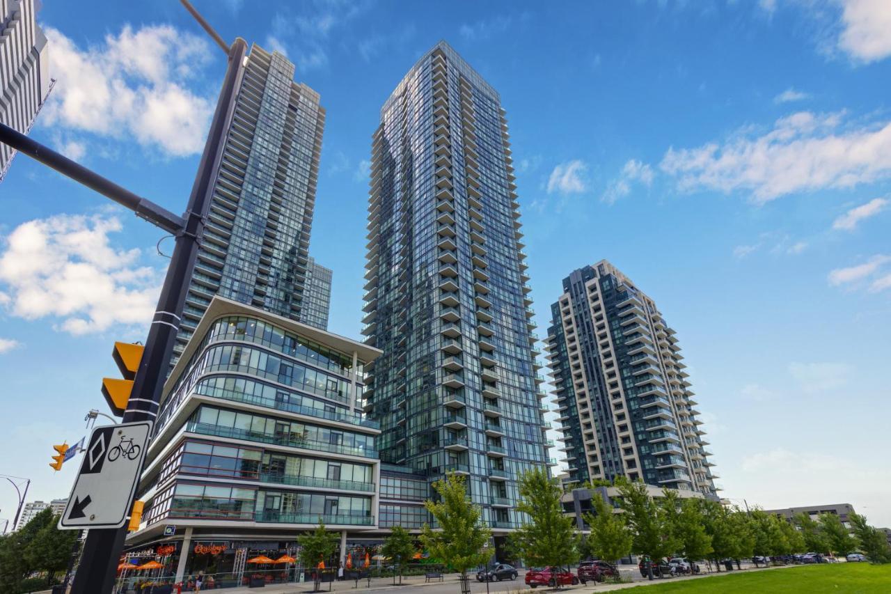 Ultra Luxurious 2.5 Bedroom 2 Full Bathroom 1 Parking Condo Near Sq1 Striking Views Mississauga Eksteriør billede
